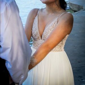 Champagne prom dress v neck beaded xs size 0